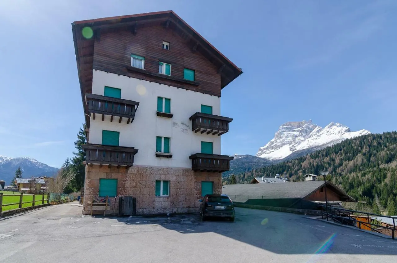 Continental 102 - 4 Beds Apartment San Vito di Cadore Italy