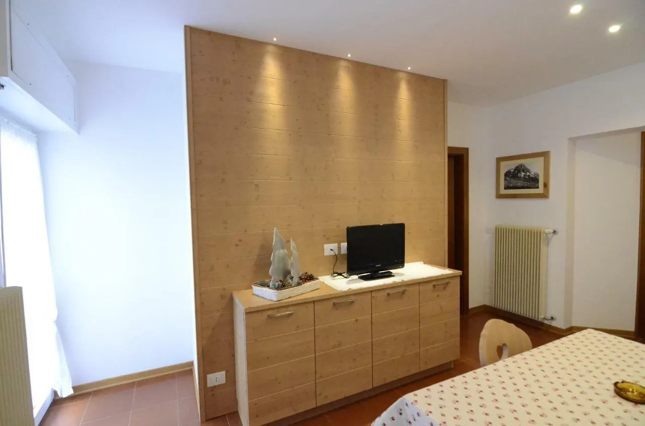 Continental 102 - 4 Beds Apartment San Vito di Cadore Italy